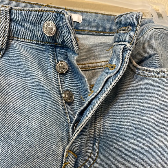 Forever 21 Jeans - Picture 3 of 4